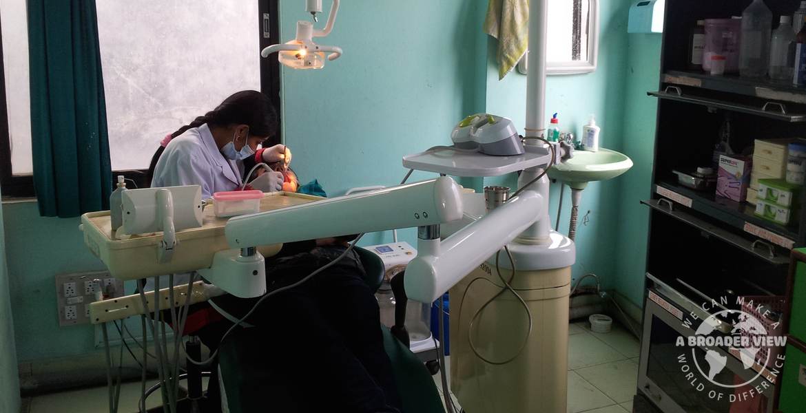 Volunteer in Nepal Kathmandu Dental Student Internship