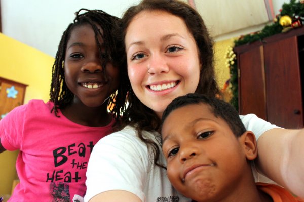 Review Britney Cooper Volunteer Belize City Belize Orphanage Child Care 1