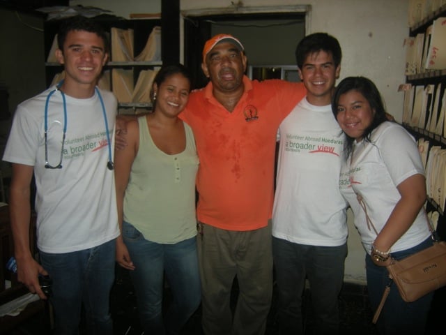 robert-volunteer-la-ceiba-honduras-04