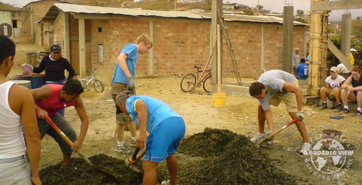 Volunteer in Ecuador: Community Development (Coastal)