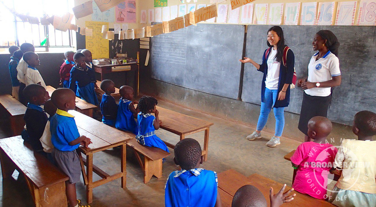  Volunteer Uganda: Children’s Education (Bulenga) 